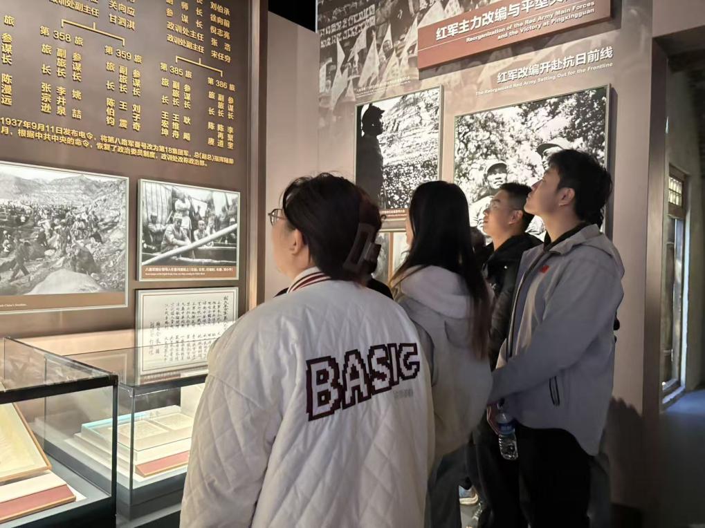 为传承红色基因